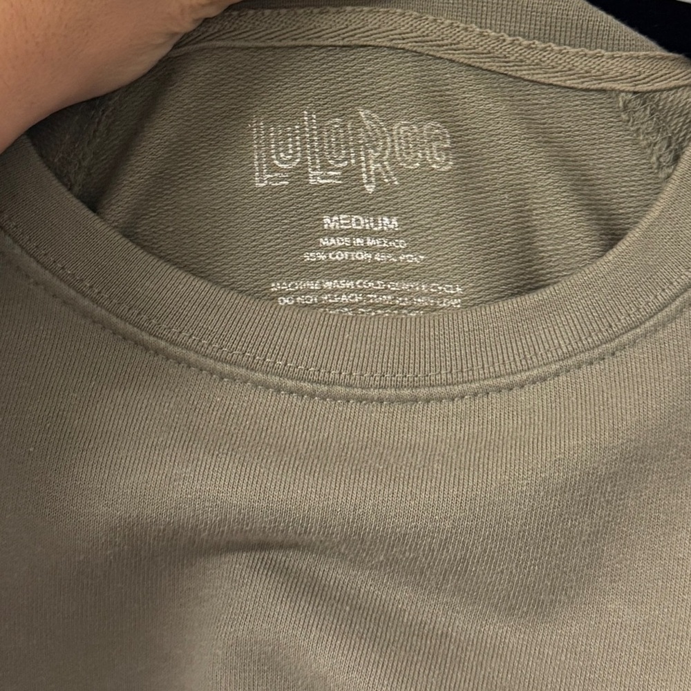 Lularoe • Logan Long-Sleeve - Picture 3 of 5